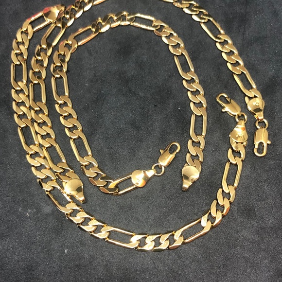 18KT Yellow Gold Filled Unisex Figaro Bracelet - Picture 11 of 11